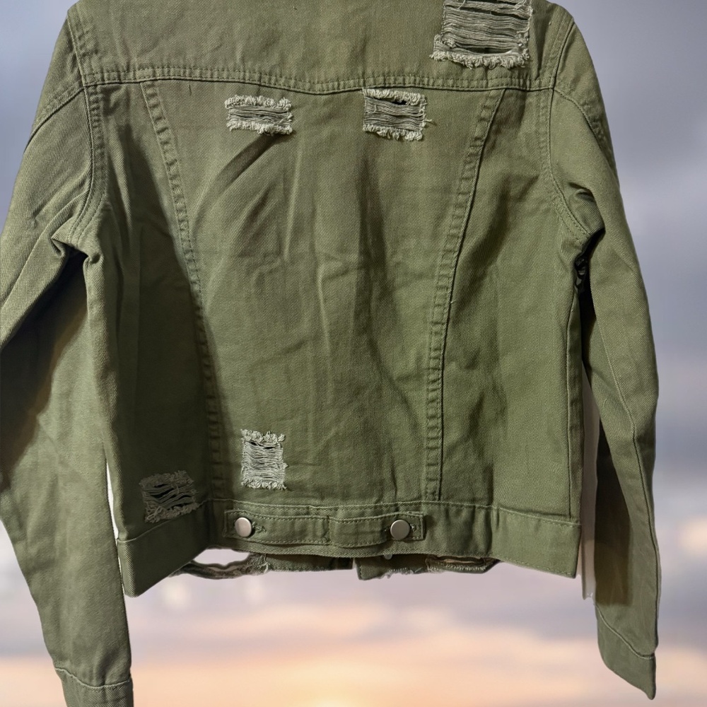 Woman’s jacket - Picture 4 of 5